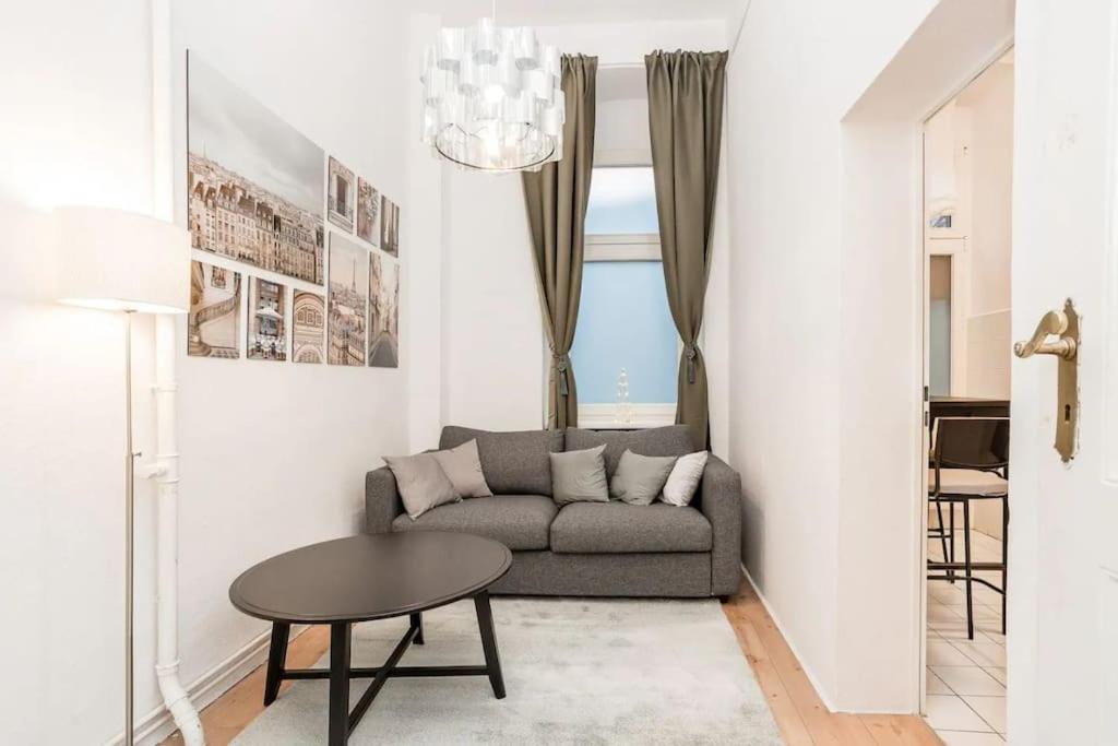 Newly Furnished Apartment For Up To 6 People Берлин Экстерьер фото